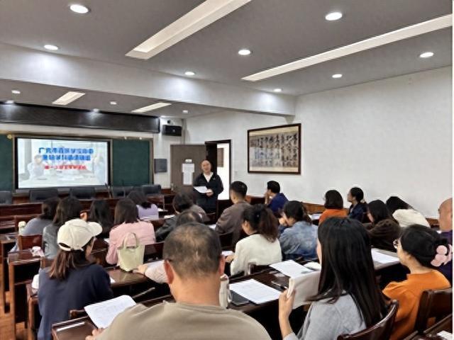 盟高中生物教研活动在广元外国语学校举行米乐体育M6直播平台市直属学校教学联(图1)